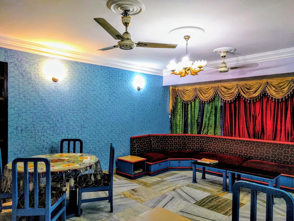 Ashray Guesthouse Колката Екстериор снимка