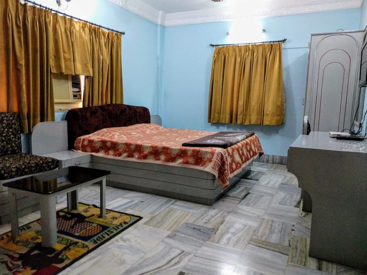 Ashray Guesthouse Колката Екстериор снимка