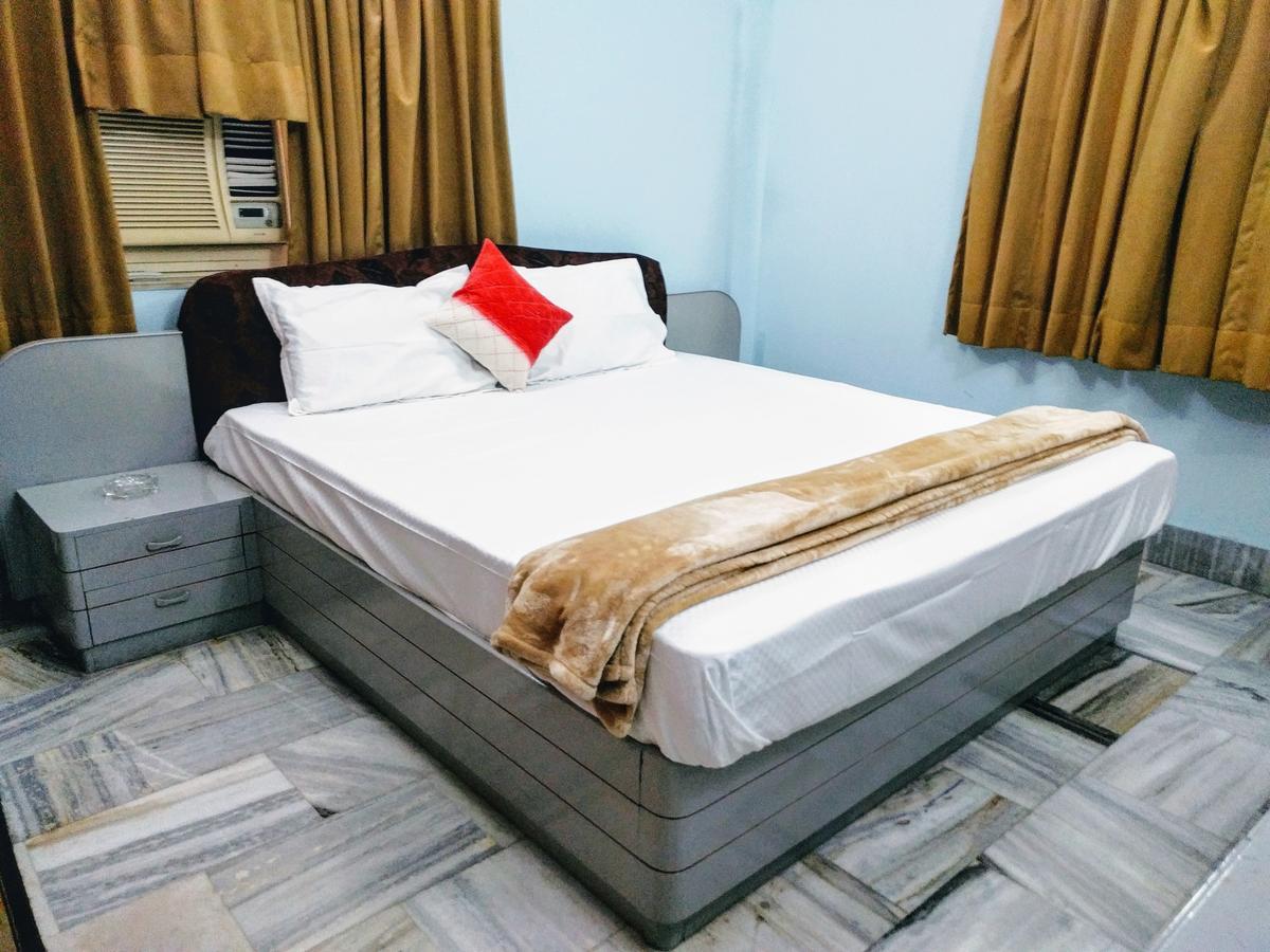 Ashray Guesthouse Колката Екстериор снимка