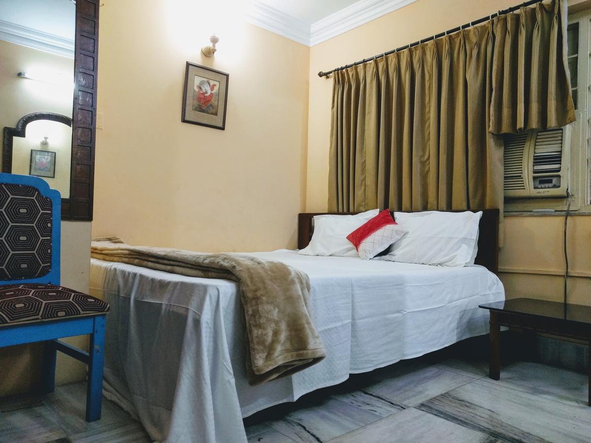 Ashray Guesthouse Колката Екстериор снимка